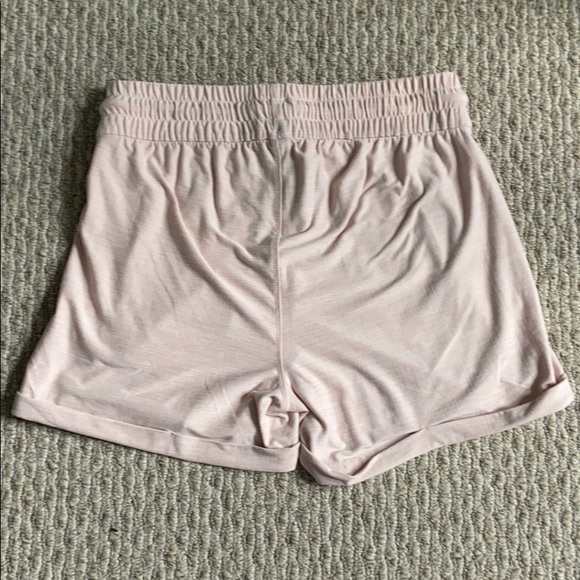 Pink shorts XS - Picture 2 of 3